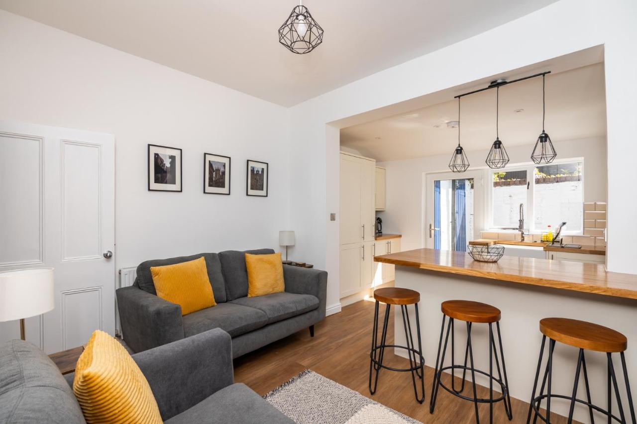 Stylish, Centrally Located Terrace - Pass The Key York Kültér fotó